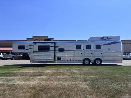Used 2020 4-Star 3 Horse 15' Living Quarter Horse Trailer