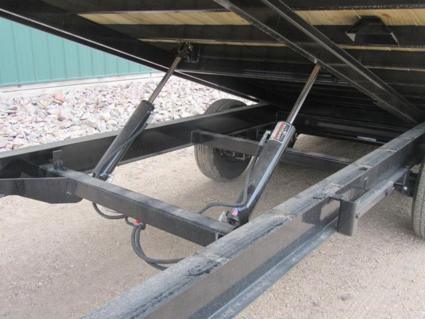 New 2026 22' 14k PJ Deckover Tilt Trailer