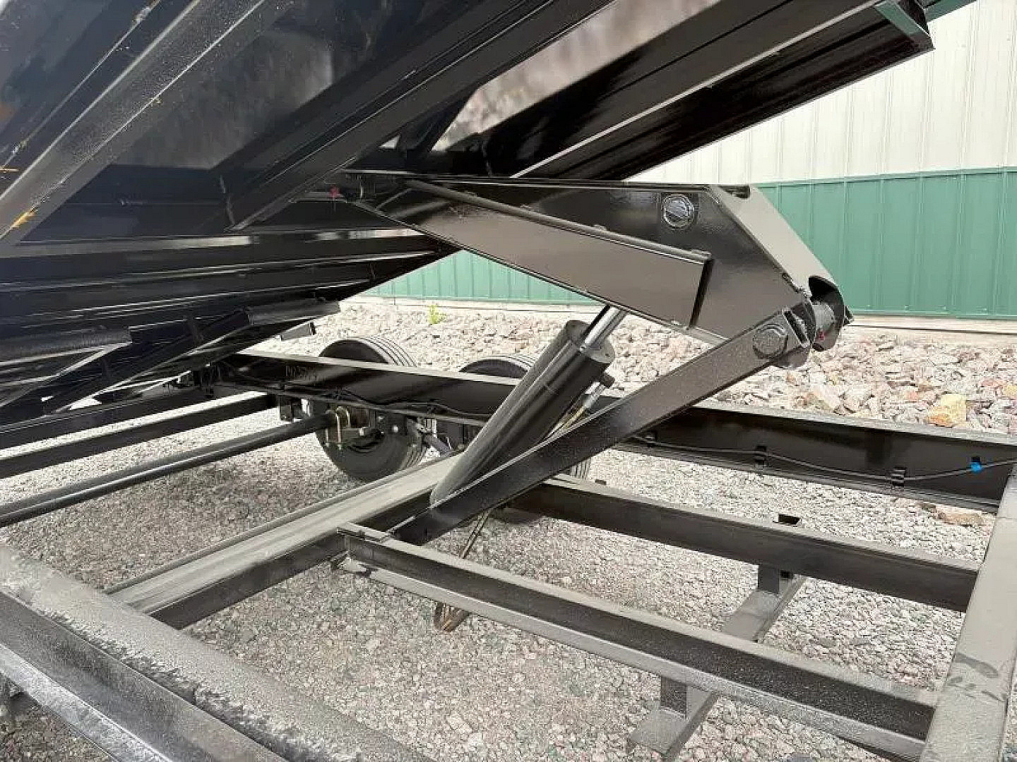 New 2026 16' x 83" 14k PJ Low-Pro Gooseneck Dump Trailer