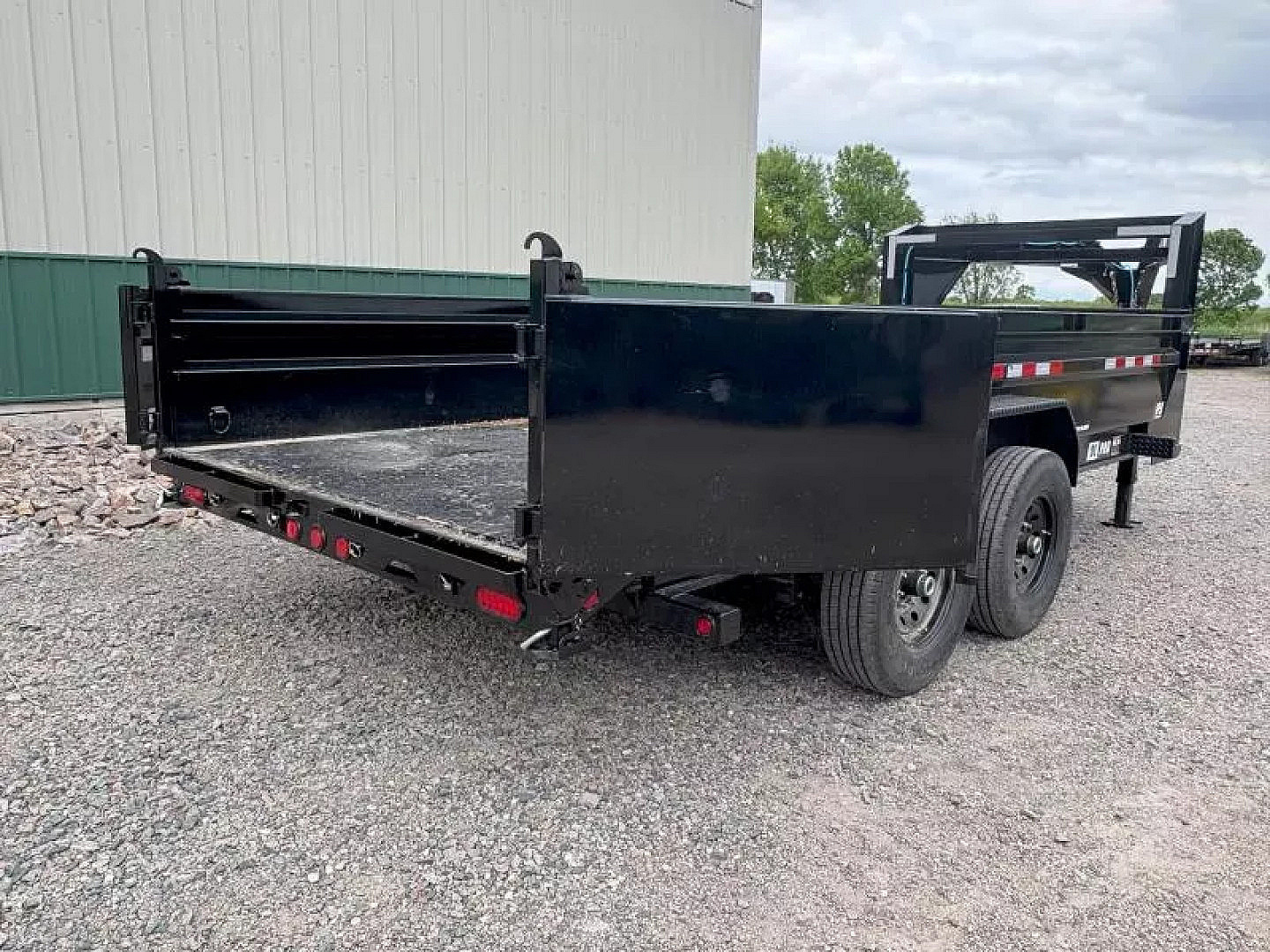 New 2026 16' x 83" 14k PJ Low-Pro Gooseneck Dump Trailer