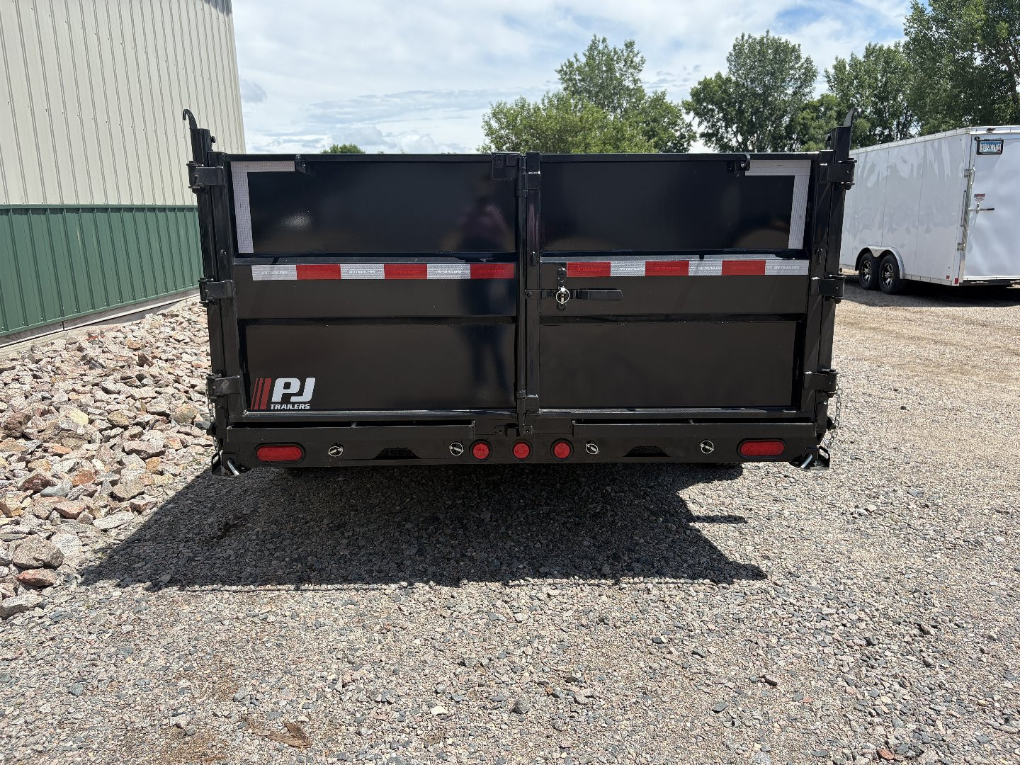 New 2026 16'x83" 14k PJ Low Pro High Side Dump Trailer