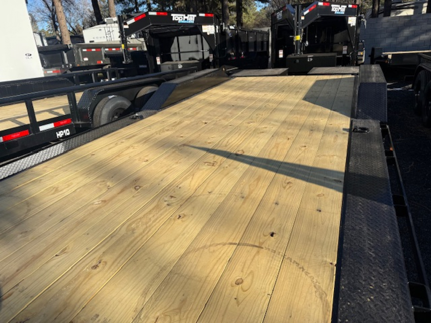 New 2026 Top Hat Trailers 22x102" GNWDO 14K Flatbed Trailer