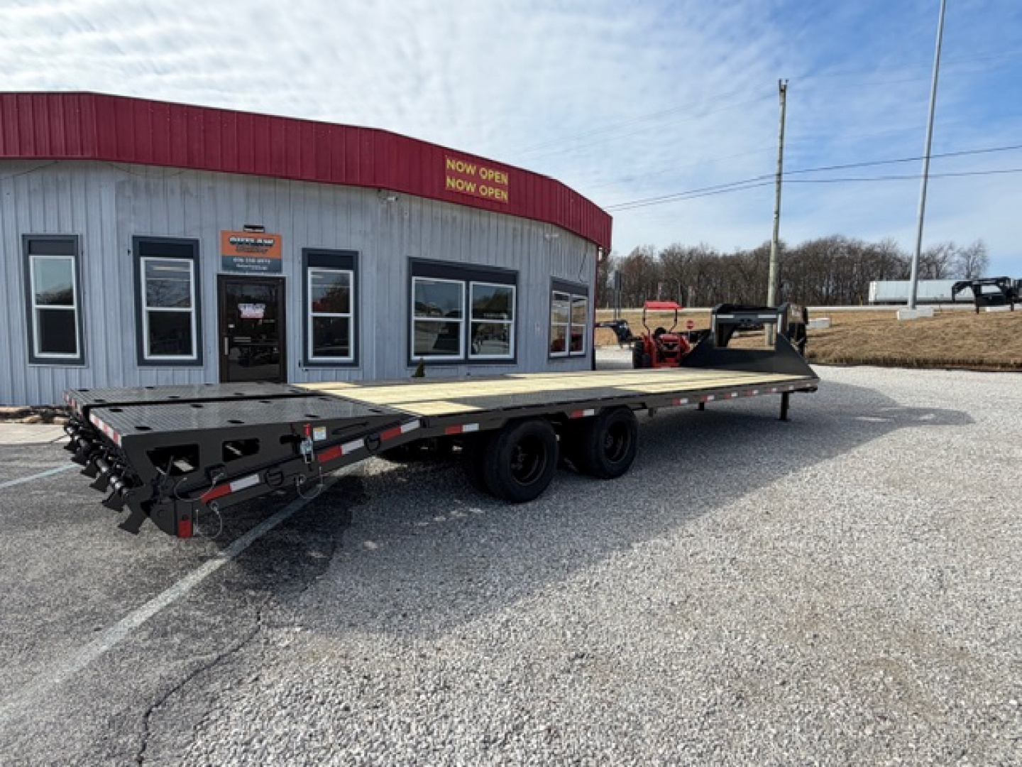 New 2026 Hillcrest Gooseneck 25+5 25.9K W/ Max Ramps