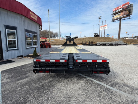 New 2026 Hillcrest Gooseneck 25+5 25.9K W/ Max Ramps