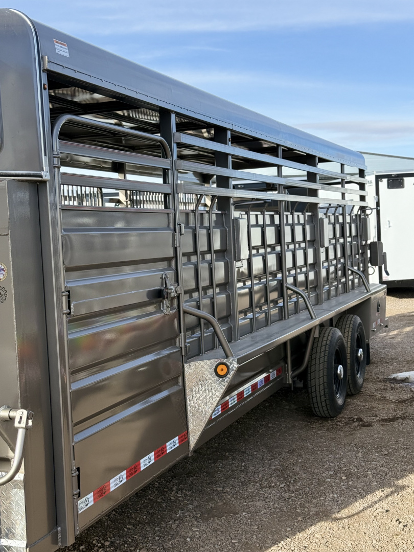 New 2026 GR Gooseneck 24' Stock Trailer 14K