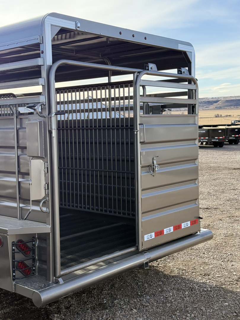 New 2026 GR Gooseneck 24' Stock Trailer 14K