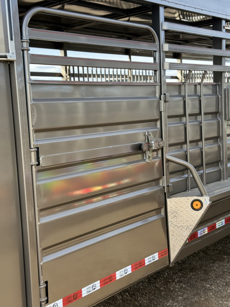 New 2026 GR Gooseneck 24' Stock Trailer 14K