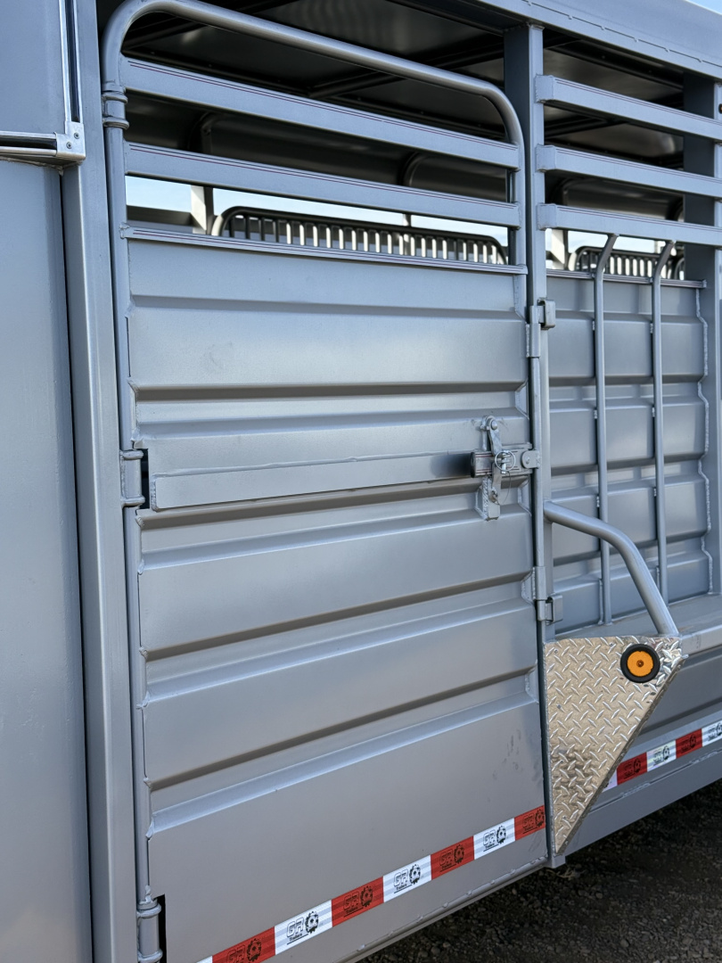 New 2026 GR Gooseneck 24' Stock Trailer 14K
