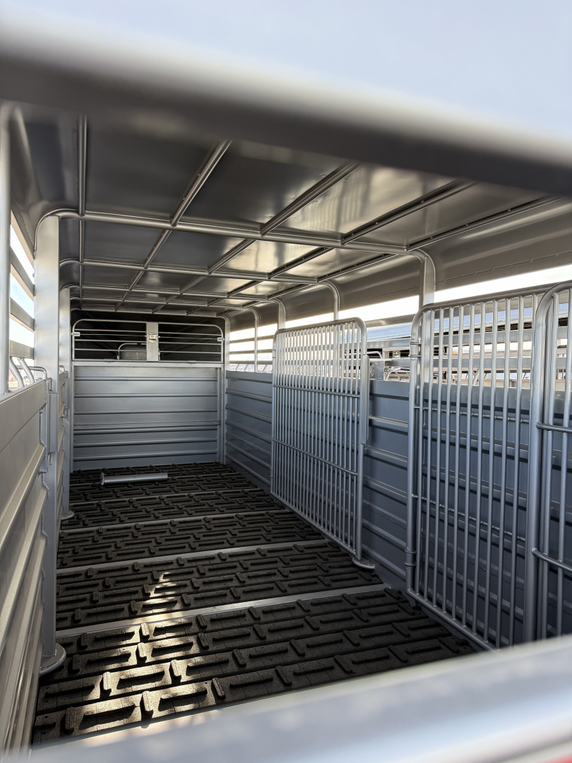 New 2026 GR Gooseneck 24' Stock Trailer 14K