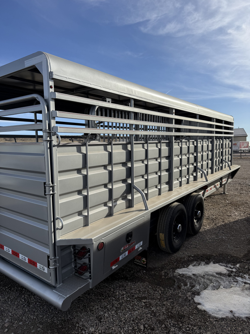 New 2026 GR Gooseneck 24' Stock Trailer 14K