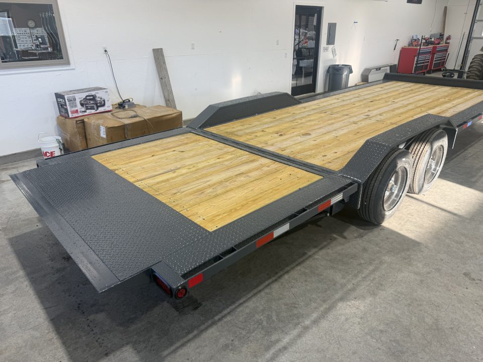 New 2026 HT Equipment Trailer 24' 16K Hydraulic Tail