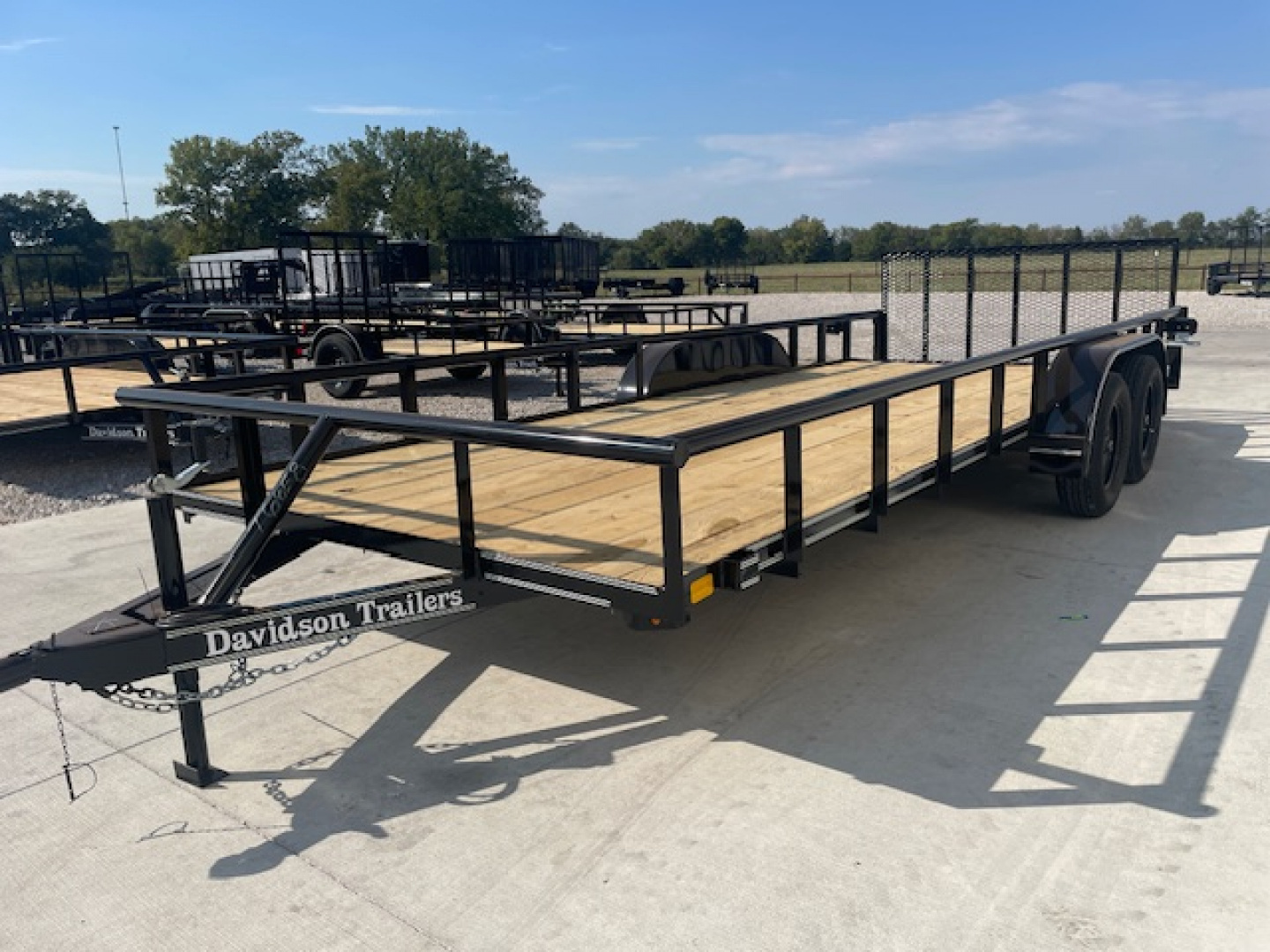 New 2026 DAVIDSON 83X20 TANDEM (2)AXLE PIPE TOP UTILITY W/36" GATE, 2' DOVETAIL