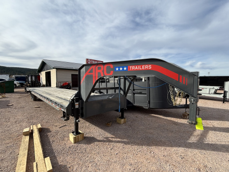 Used 2025 ARE 35+5 Gooseneck Bodies