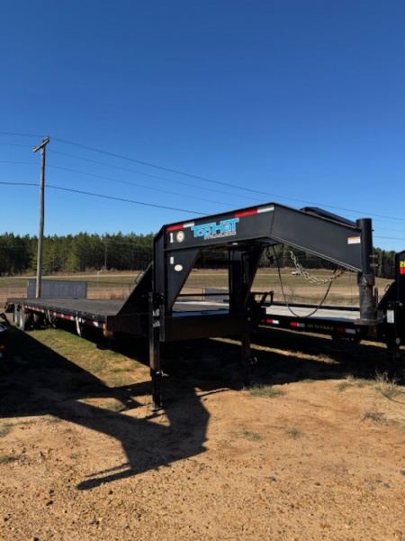Used 2020 Top Hat Trailers GN240-40X102-24E-F Deckover Trailer