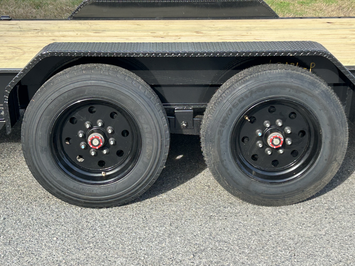 New 2026 Big Tex Trailers 16EH-22 ( 19ft Deck + 3ft Dovetail ) #13,920 Payload w/Mega Ramps & 17.5Tires