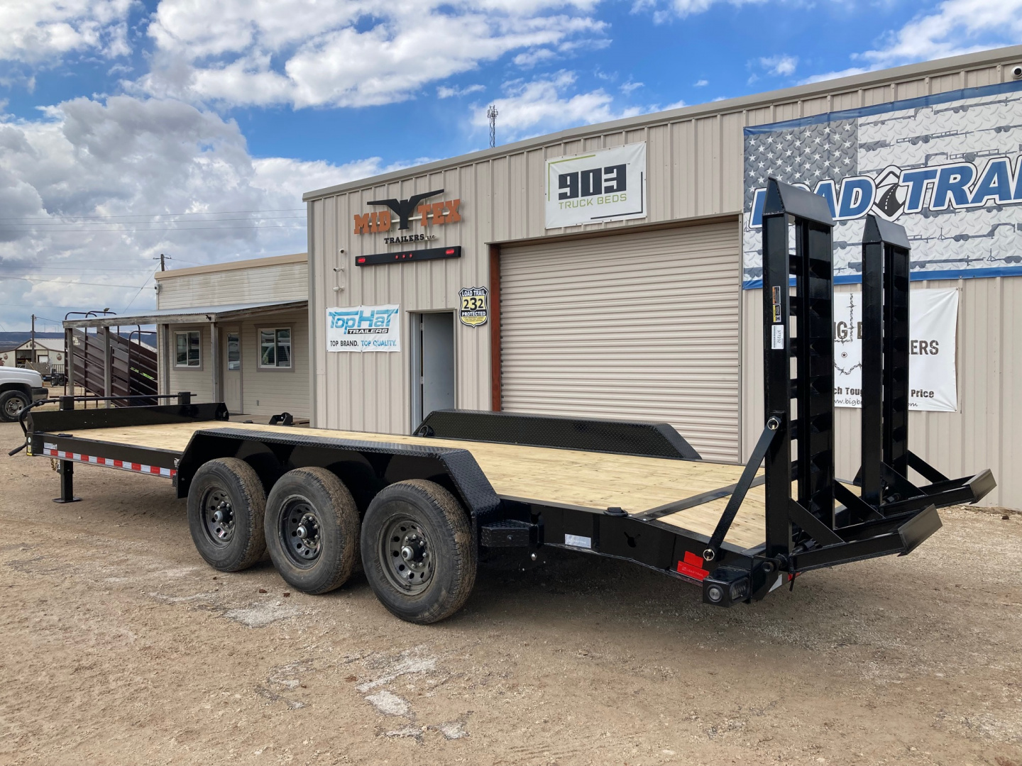 New 2026 Load Trail CB 83" x 24' Triple Axle Equipment Trailer/ I-Beam Frame