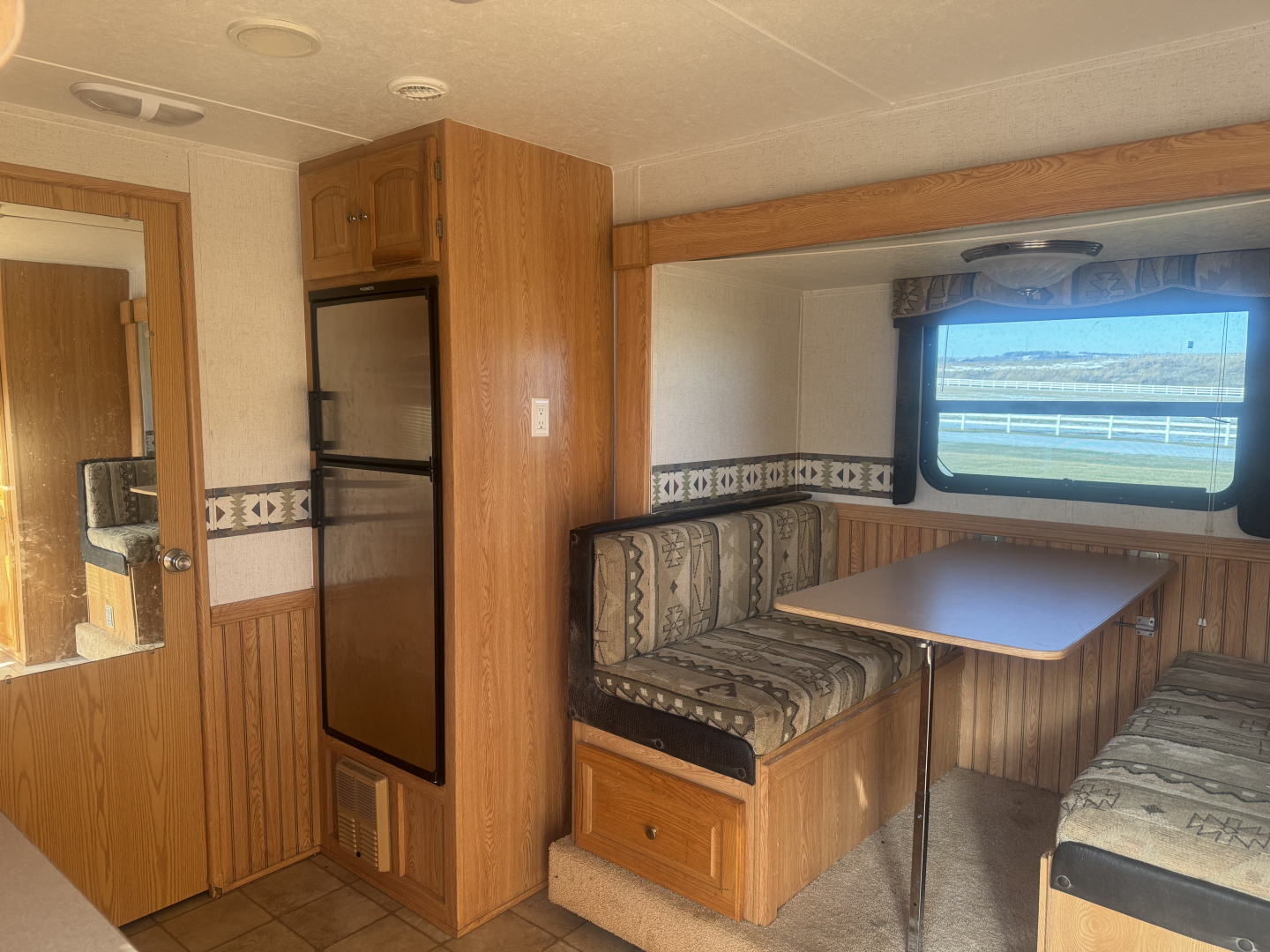 Used 2004 Bison Trailers 4H LQ Stratus Horse Trailer