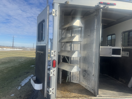 Used 2004 Bison Trailers 4H LQ Stratus Horse Trailer