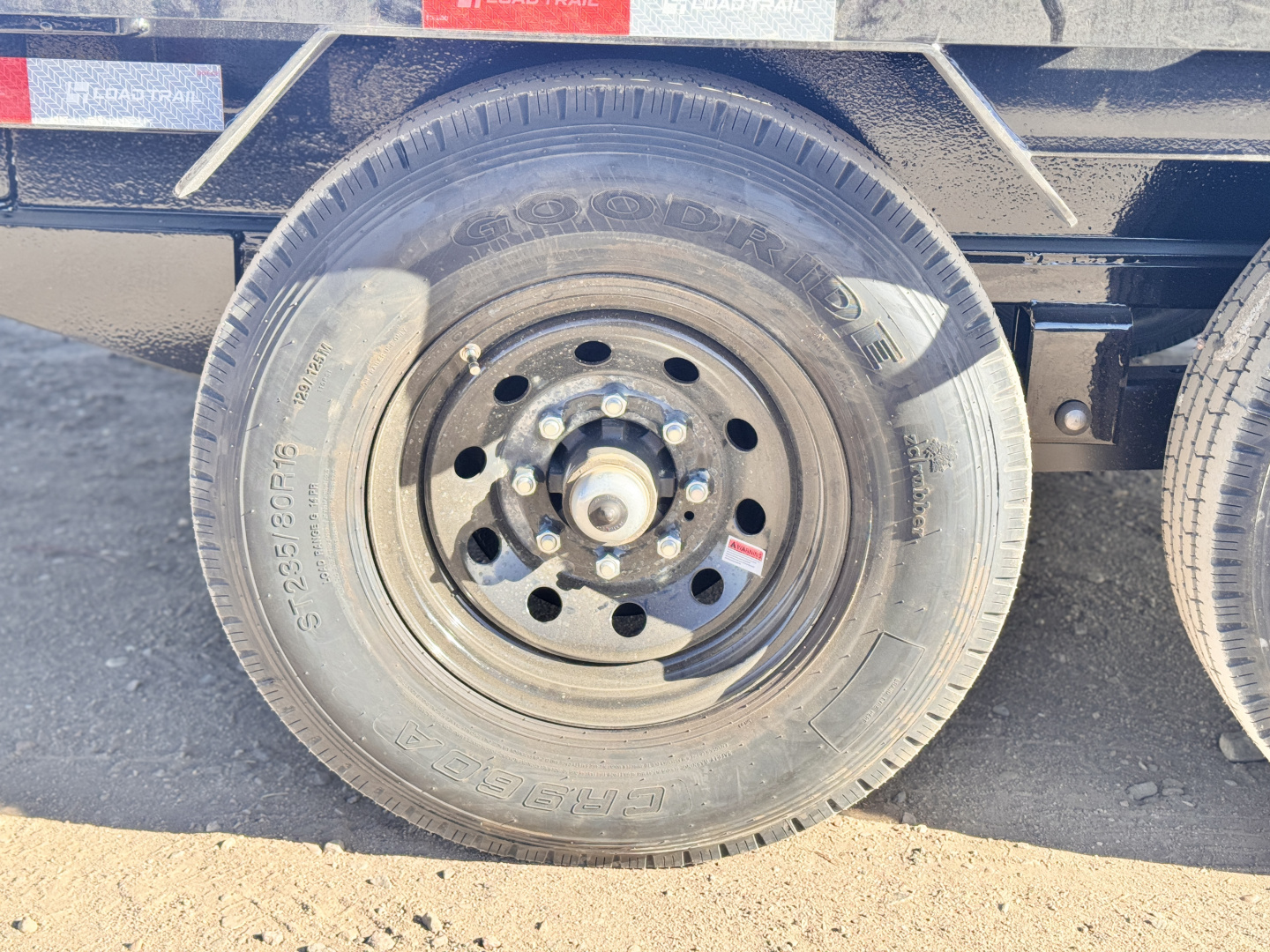 New 2026 Load Trail 8.5-25 Single Wheel Gooseneck Deckover Equipment Hauler 15.6K GVWR