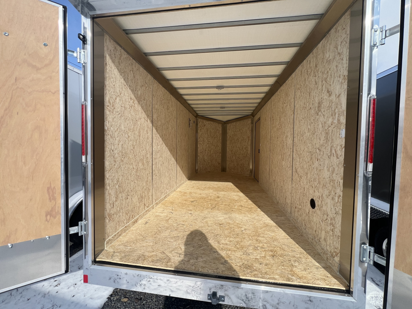 New 2025 Look Trailers 7X16 10K Element SE BARN DOOR Cargo / Enclosed Trailer