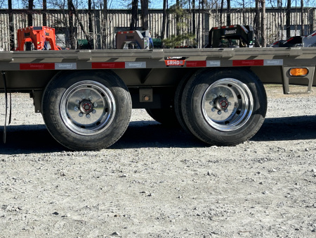 New 2026 Diamond C Trailers FMAX212 Gooseneck Flatbed Trailer , 25ft Deck + 5ft Dovetail , 12K Axles , 17.5 Tires