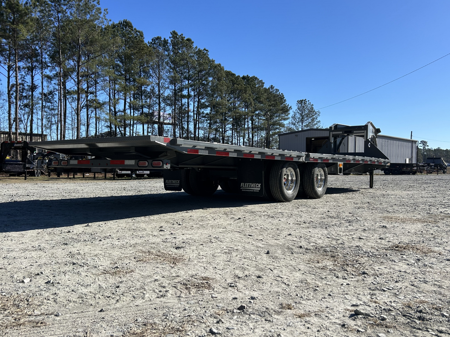 New 2026 Diamond C Trailers FMAX212 Gooseneck Flatbed Trailer with Hydraulic Dovetail ( 18ft Deck + 12" Dove = 30ft )