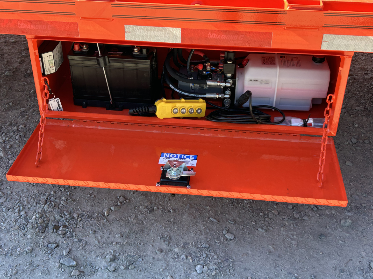 New 2026 Diamond C Trailers FMAX210 Gooseneck Flatbed Trailer, (20ft Deck + 12ft Dove) Hydraulic Dovetail