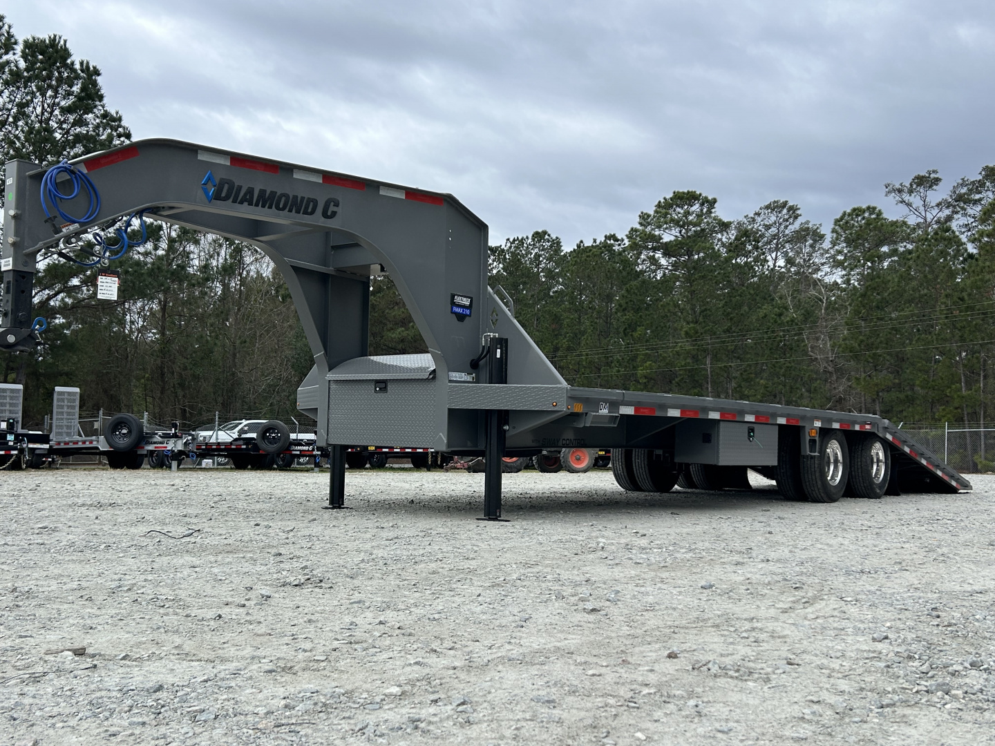 New 2026 Diamond C Trailers FMAX210 Flatbed Trailer (18ft Deck+12ft Dove=30ft ) Hydraulic Jacks & Dovetail