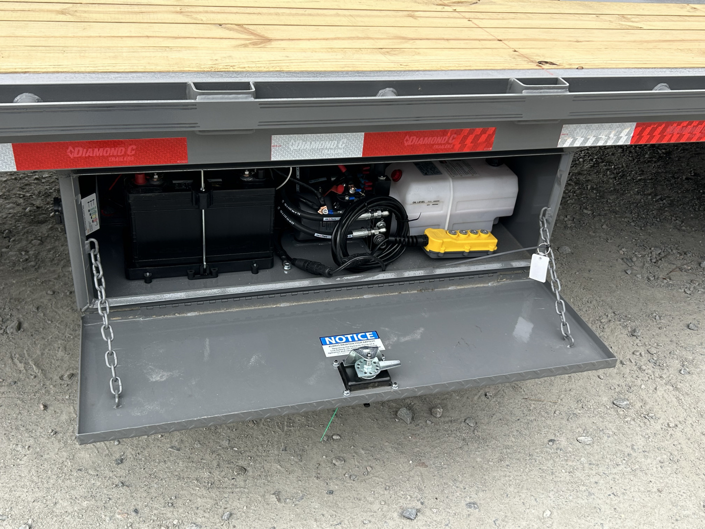 New 2026 Diamond C Trailers FMAX210 Flatbed Trailer (18ft Deck+12ft Dove=30ft ) Hydraulic Jacks & Dovetail