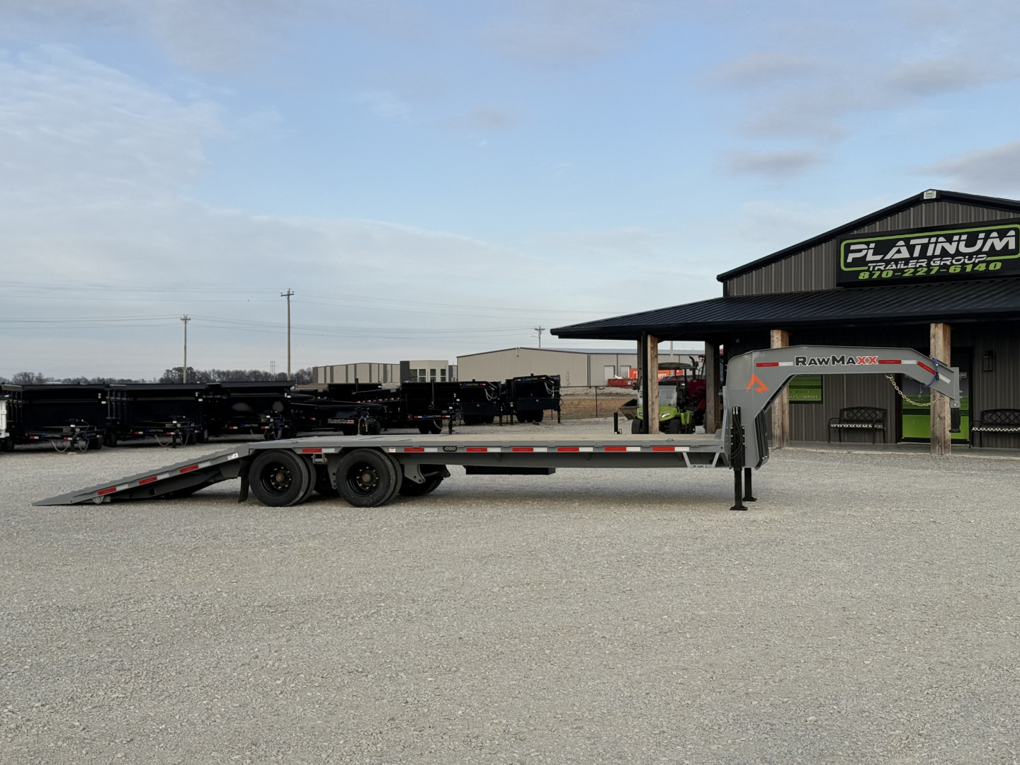 New 2026 RawMaxx HTX 102X32 GOOSENECK 16K HYDRAULIC DISC BRAKE AXLES AND 11' HYDRAULIC DOVE/JACKS 30K GVWR Flatbed Trailer