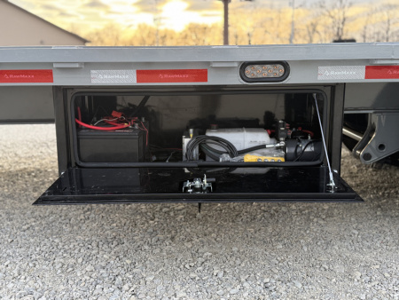 New 2026 RawMaxx HTX 102X32 GOOSENECK 16K HYDRAULIC DISC BRAKE AXLES AND 11' HYDRAULIC DOVE/JACKS 30K GVWR Flatbed Trailer