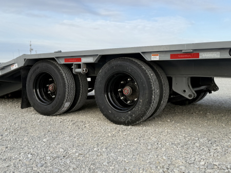 New 2026 RawMaxx HTX 102X32 GOOSENECK 16K HYDRAULIC DISC BRAKE AXLES AND 11' HYDRAULIC DOVE/JACKS 30K GVWR Flatbed Trailer