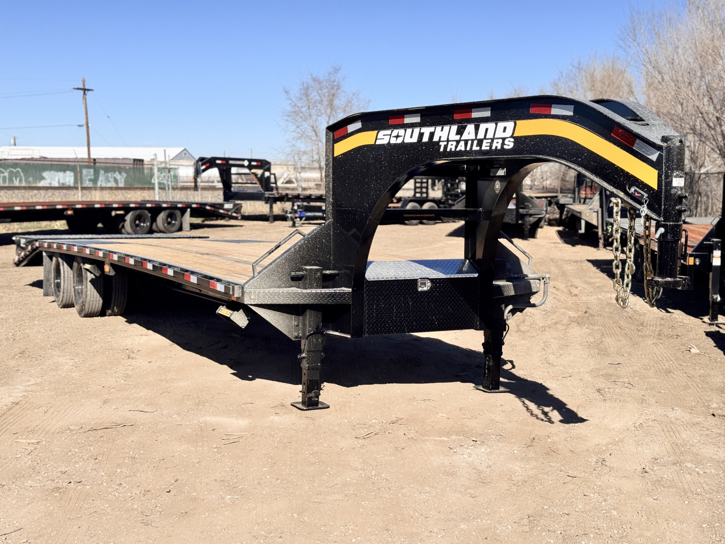 New 2026 Southland Trailers 8.5-32 Engineered Beam Gooseneck Deckover W/ Max Ramps 29K GVWR