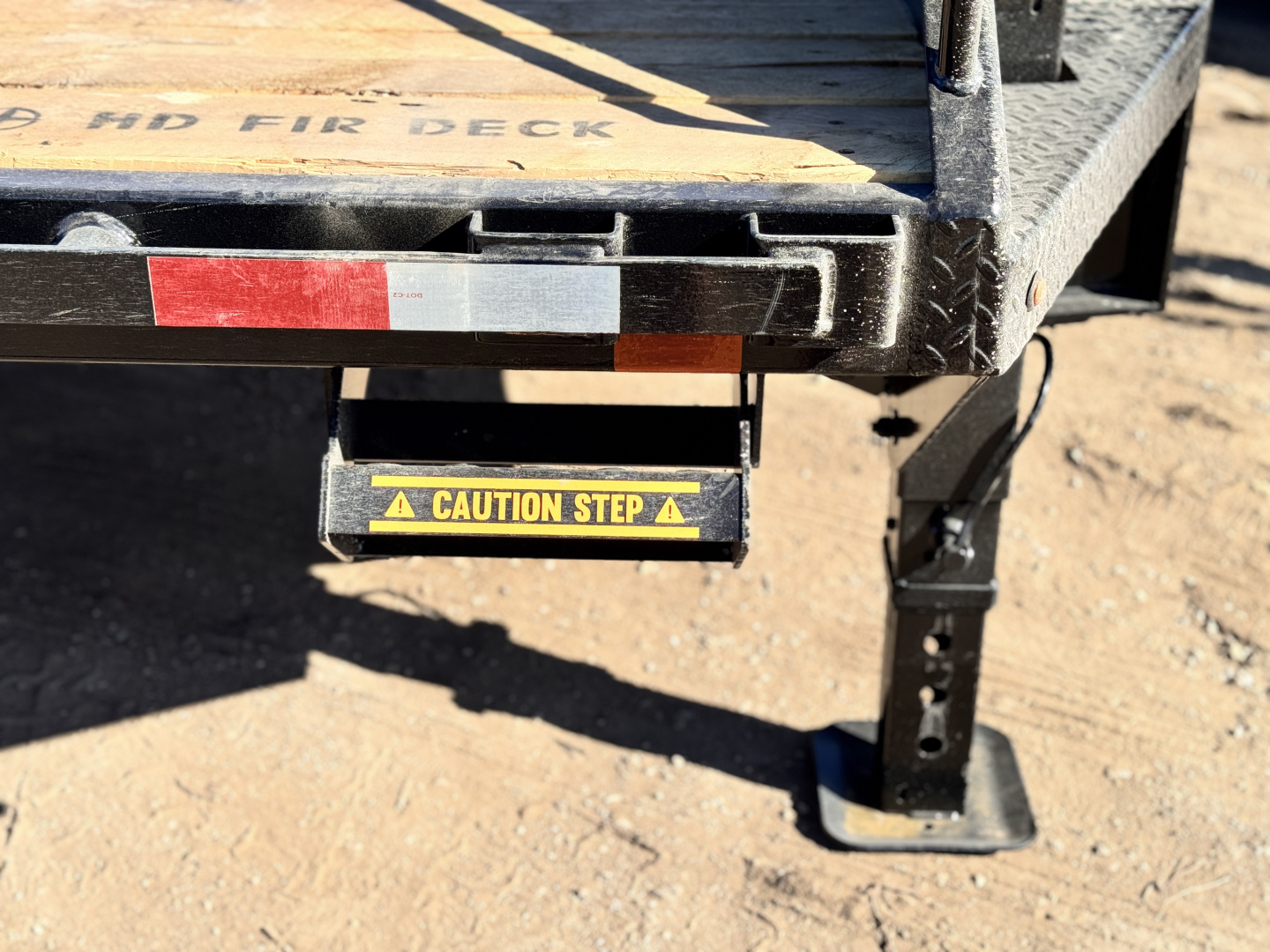 New 2026 Southland Trailers 8.5-32 Engineered Beam Gooseneck Deckover W/ Max Ramps 29K GVWR