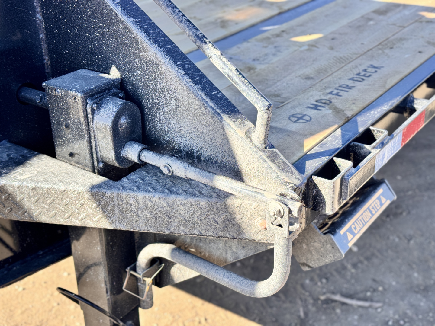 New 2026 Southland Trailers 8.5-32 Engineered Beam Gooseneck Deckover W/ Max Ramps 29K GVWR