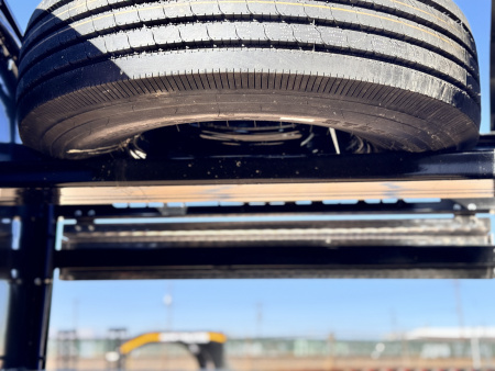 New 2026 Southland Trailers 8.5-32 Engineered Beam Gooseneck Deckover W/ Max Ramps 29K GVWR