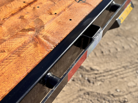 New 2026 Southland Trailers 8.5-32 Engineered beam Gooseneck Deckover W/ Max Ramps 25K GVWR