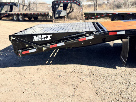 New 2026 Southland Trailers 8.5-32 Engineered beam Gooseneck Deckover W/ Max Ramps 25K GVWR
