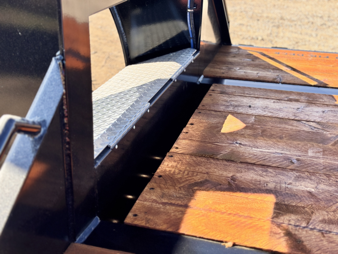 New 2026 Southland Trailers 8.5-36 Engineered beam Gooseneck Deckover W/ 6' MAX Ramps 29K GVWR