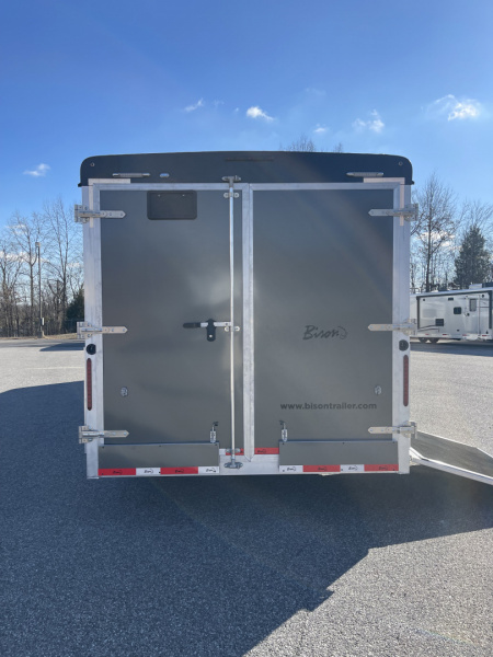 New 2026 Bison Trailers SV8313B.S.R- SIDE LOAD Horse Trailer