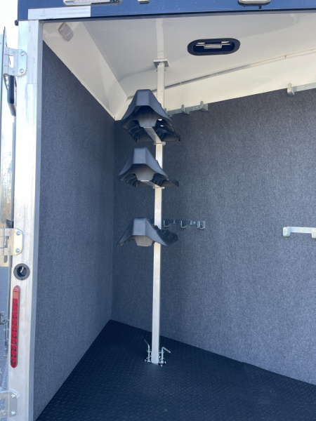 New 2026 Bison Trailers SV8313B.S.R- SIDE LOAD Horse Trailer