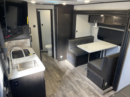 New 2026 Bison Trailers SV8313B.S.R- SIDE LOAD Horse Trailer