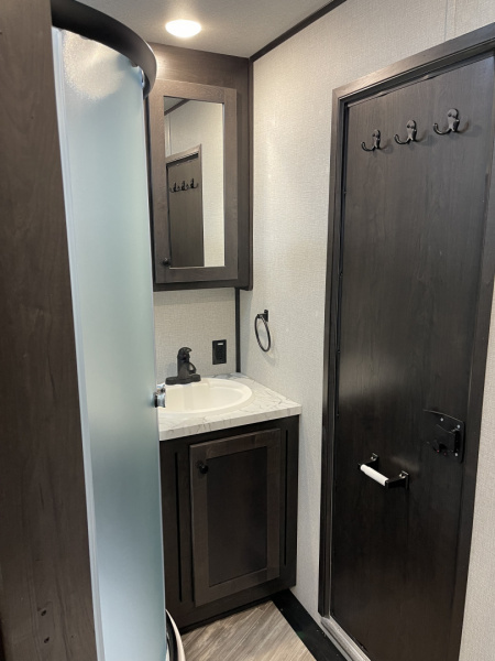 New 2026 Bison Trailers SV8313B.S.R- SIDE LOAD Horse Trailer