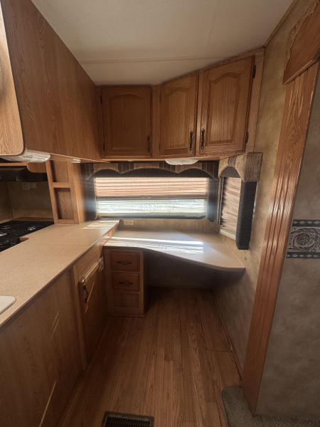 Used 2005 Keystone RV Laredo Fifth Wheel
