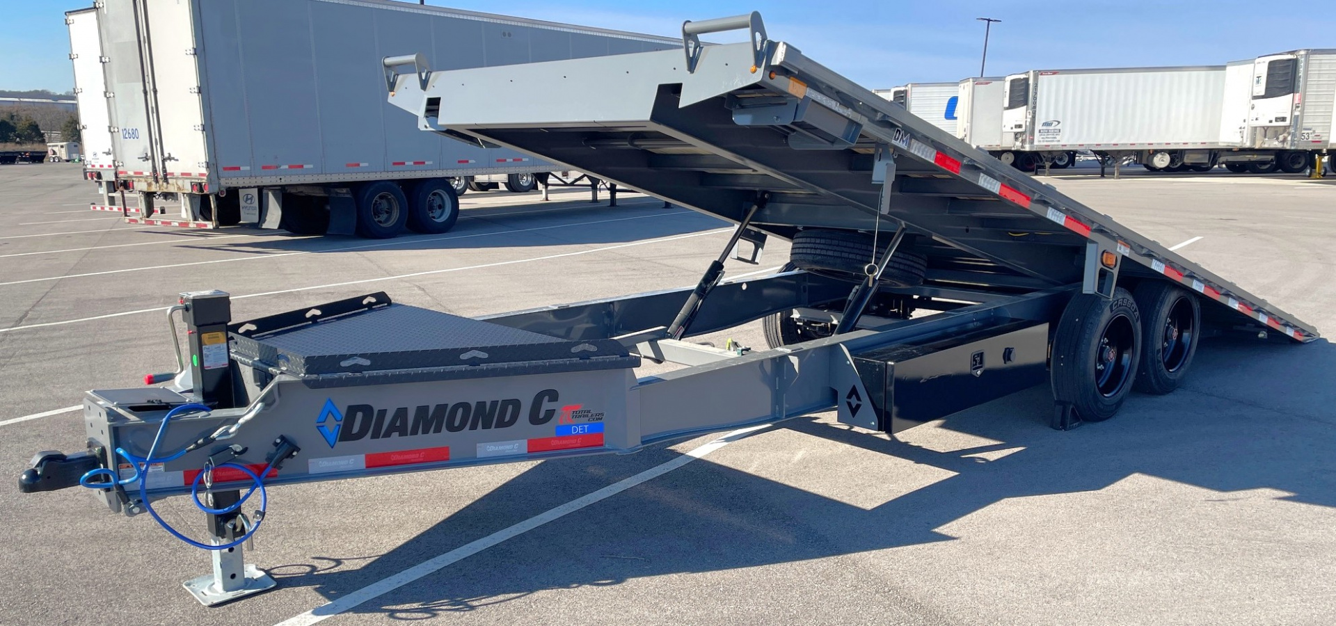 New Diamond C Trailers DET 22' Power Tilt Deck over Trailer 18,000LB, Non Skid Floor, 8K Axles, 17.5" Tires
