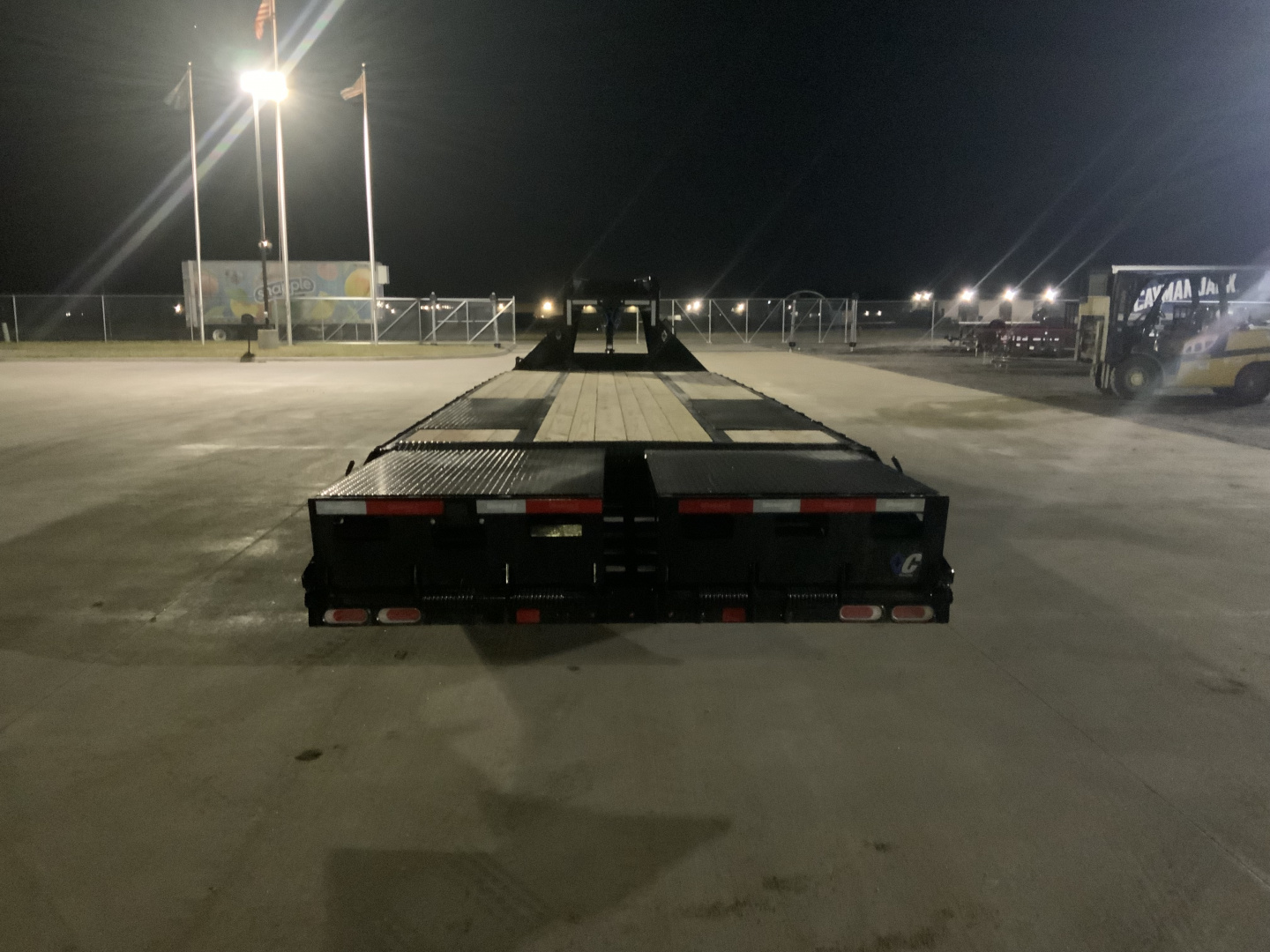 New 2026 Diamond C Trailers FMAX 210 30 X 102 Flatbed Trailer