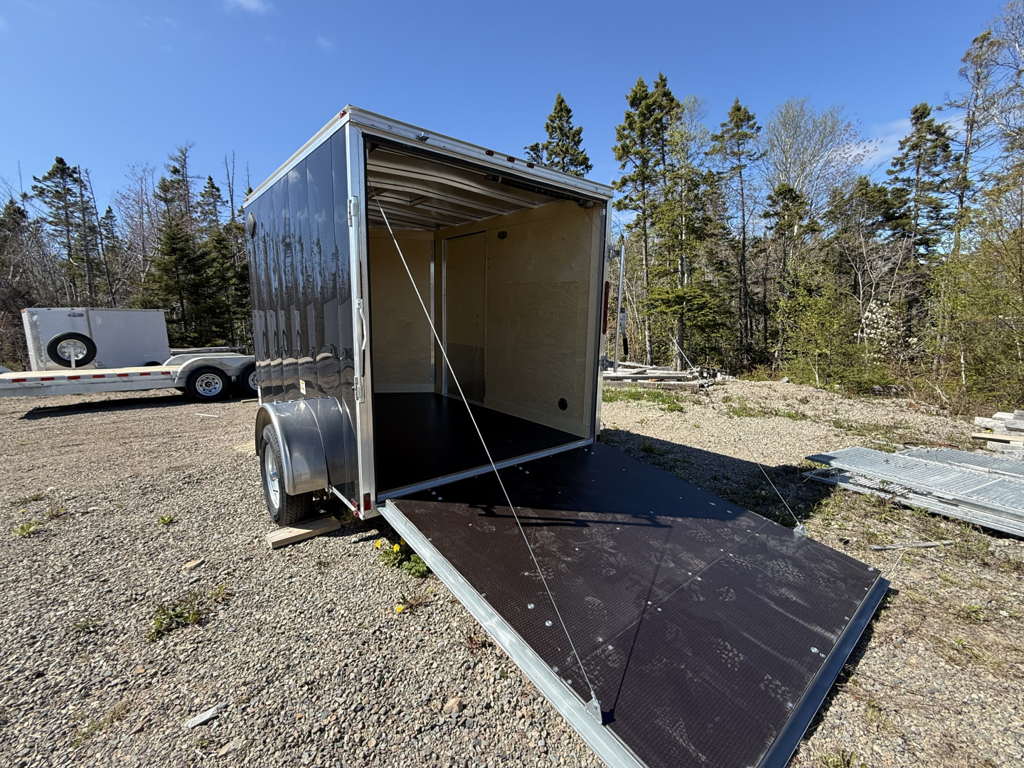 New 2025 Canada Trailers 6' x 8' Cargo / Enclosed Trailer