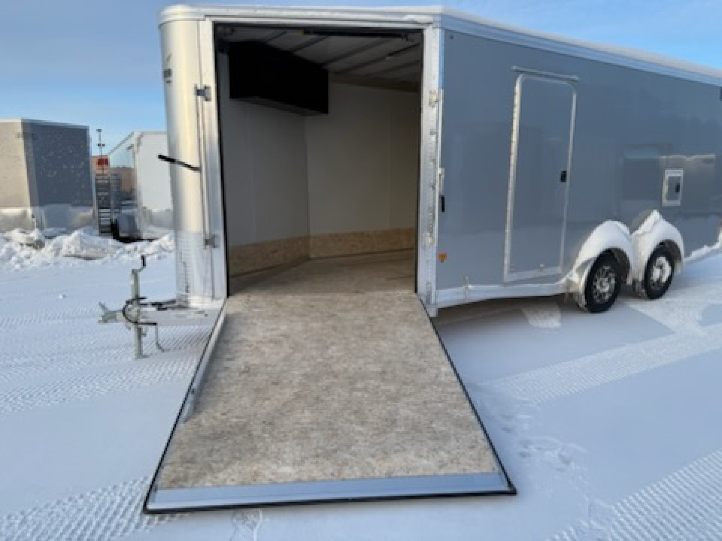 New 2026 Mission MES7.5X18+5 IF Snowmobile Trailer