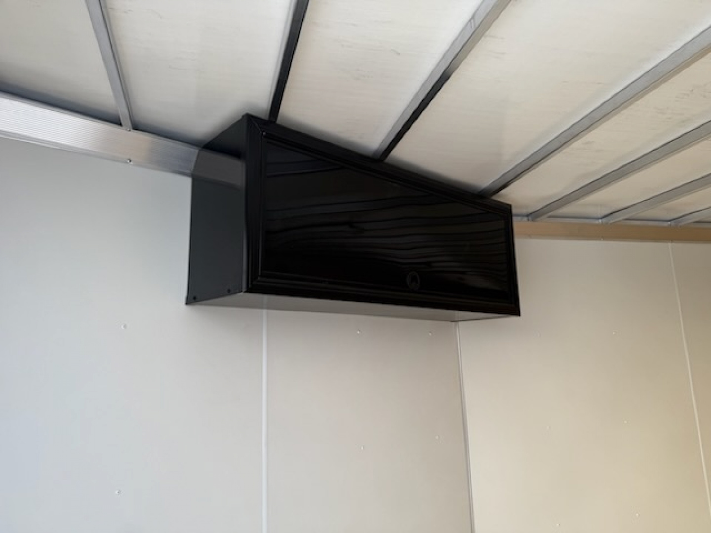 New 2026 Mission MES7.5X18+5 IF Snowmobile Trailer