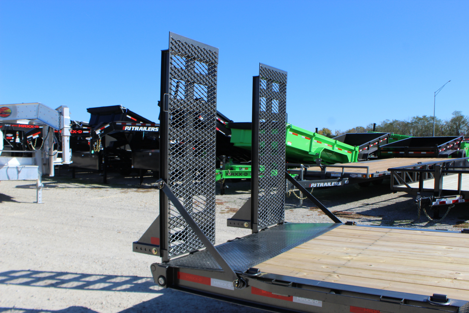 New 2026 MAXXD EHX 22' Equipment Trailer